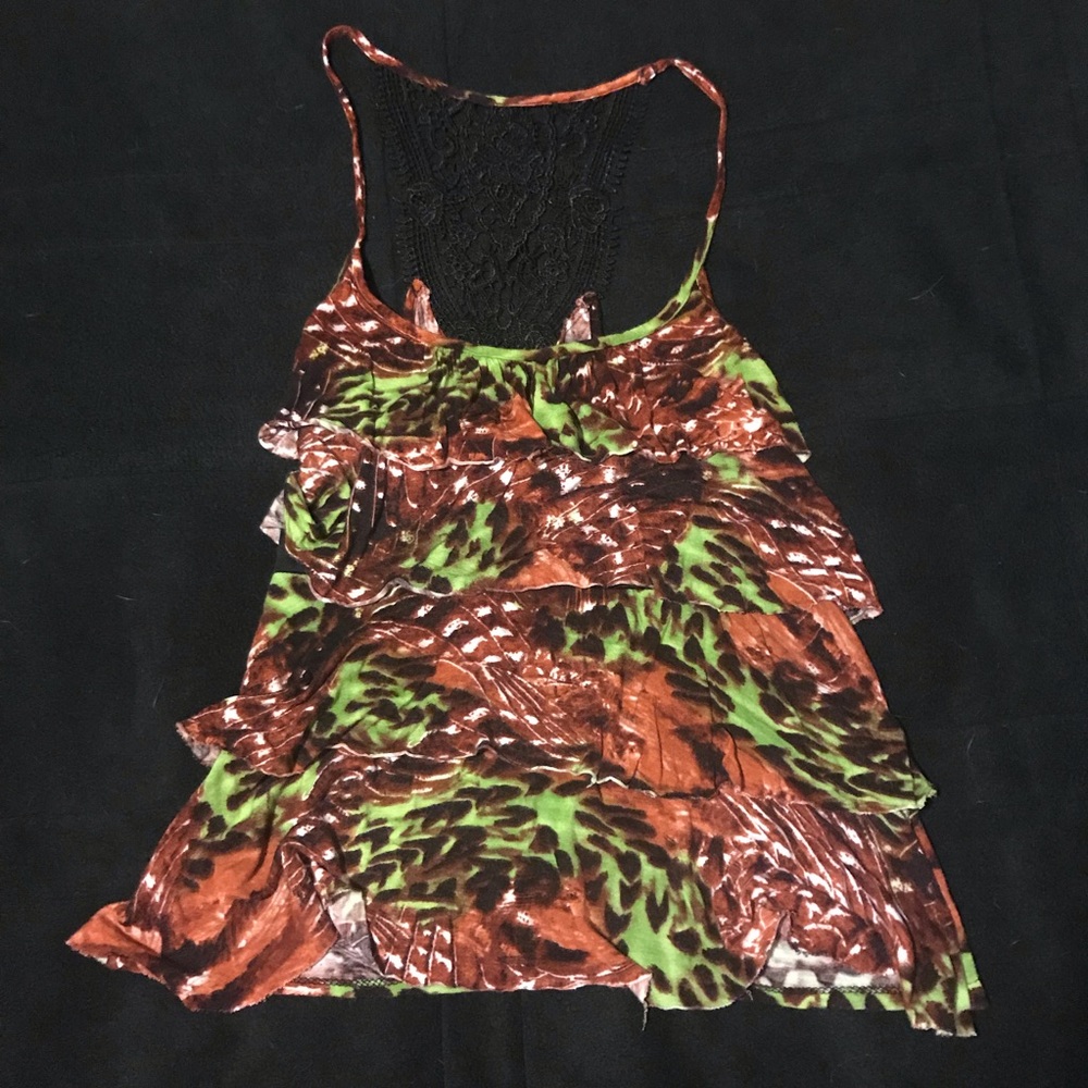 💕 3/$6 Ruffled tank top